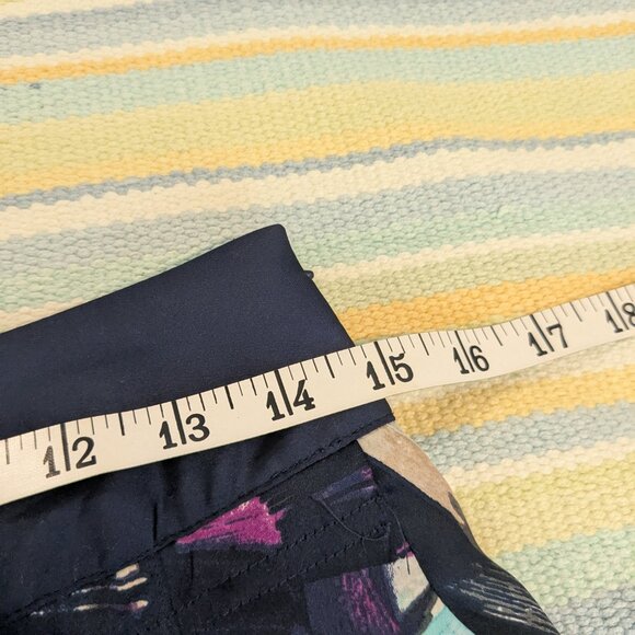 ⭐ Apostrophe Abstract Artsy A-Line Skirt size 2 - Picture 5 of 6